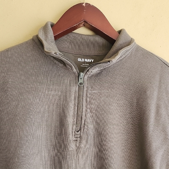 Old Navy Men's Zip-Up Taupe Sweater - Picture 4 of 6